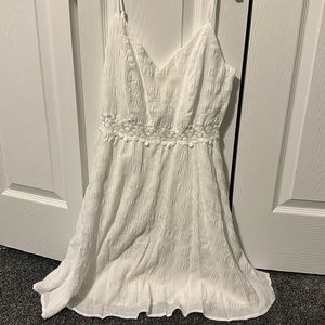 Size medium ! Never worn. Tags still on. From Shein